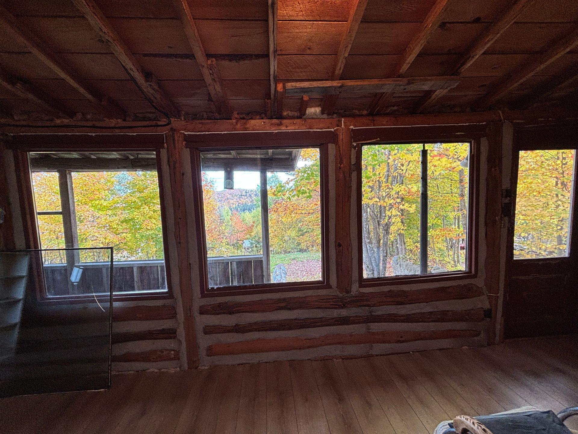 









588


Ch. de l'Artisan

,
Sainte-Lucie-des-Laurentides,




QC
J0T2J0

