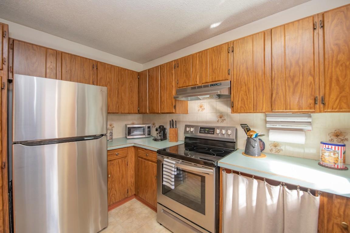 









3144


Creighton Valley

Road,
Cherryville,




BC
V0E 2G3

