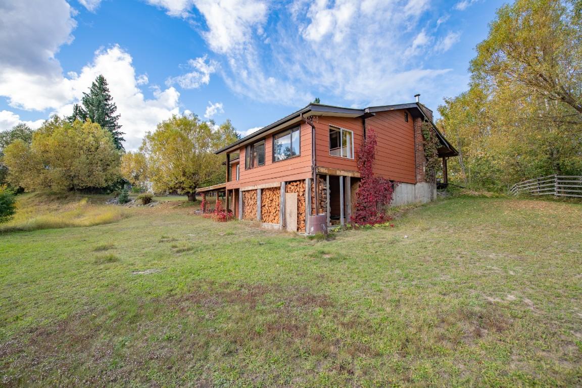 









3144


Creighton Valley

Road,
Cherryville,




BC
V0E 2G3

