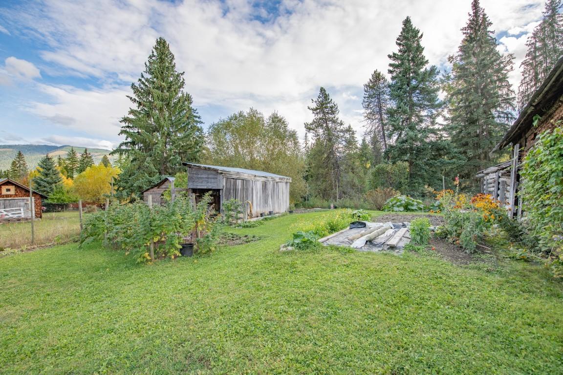 









3144


Creighton Valley

Road,
Cherryville,




BC
V0E 2G3

