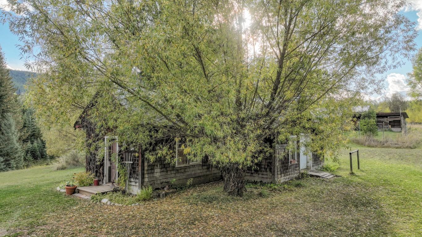 









3144


Creighton Valley

Road,
Cherryville,




BC
V0E 2G3

