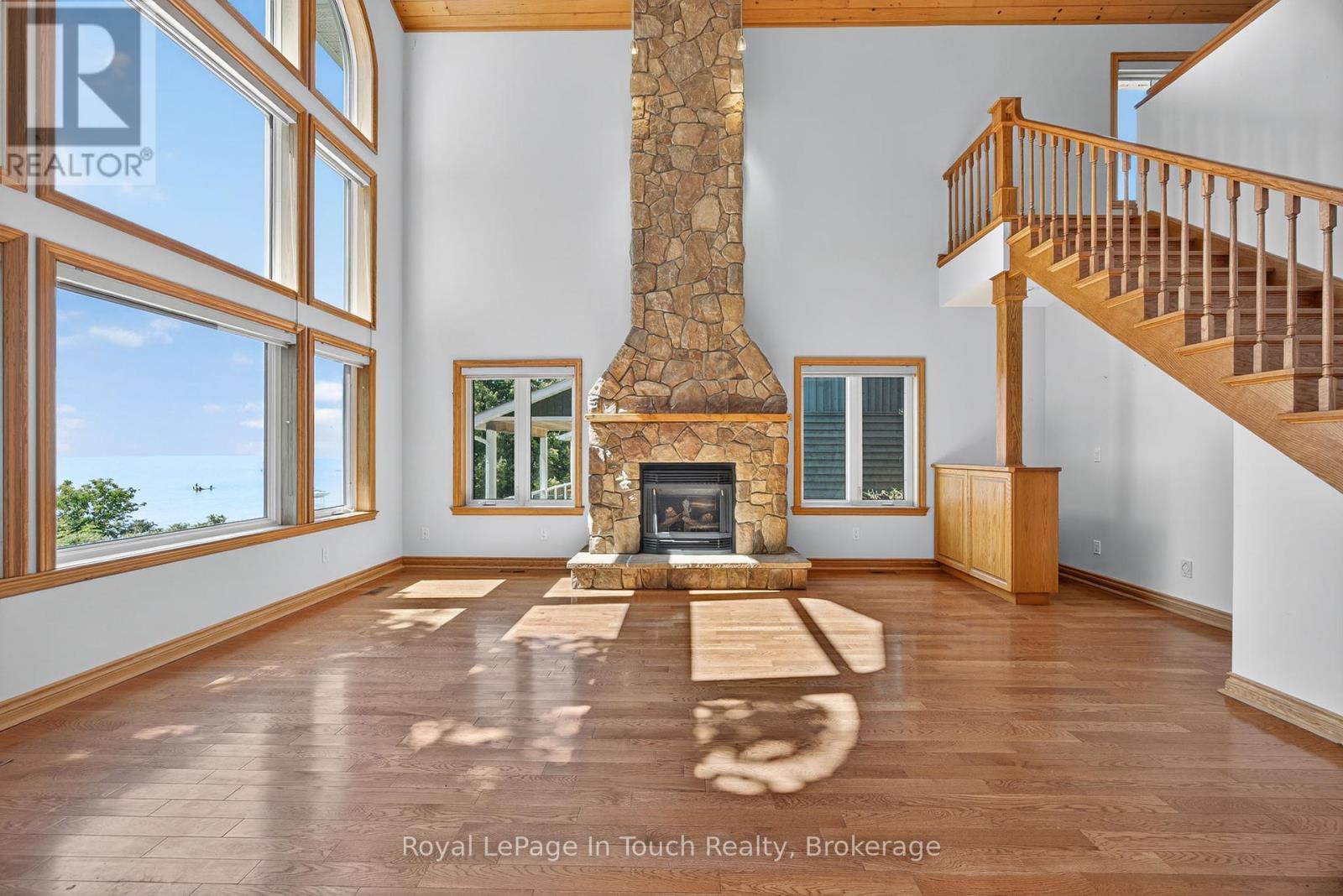 












44 TINY BEACHES ROAD S

,
Tiny,




Ontario
L0L2J0

