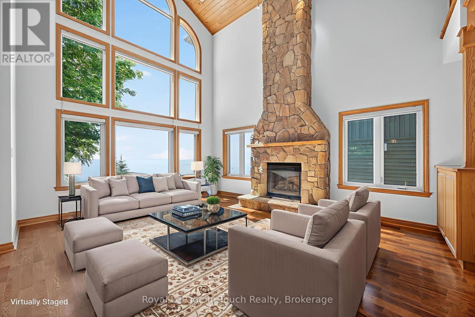 












44 TINY BEACHES ROAD S

,
Tiny,




Ontario
L0L2J0

