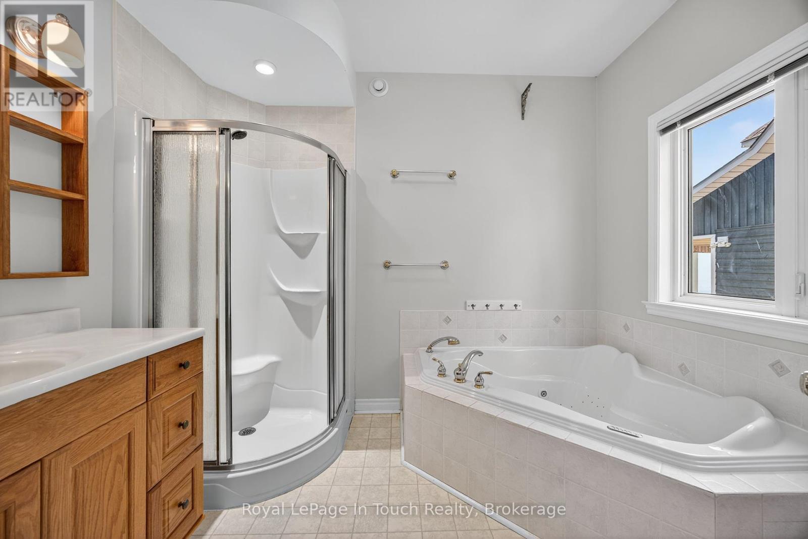 












44 TINY BEACHES ROAD S

,
Tiny,




Ontario
L0L2J0

