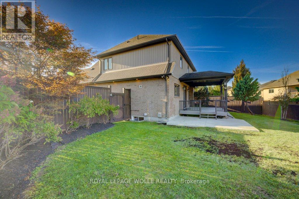 












6379 CHRISTOPHER CRESCENT

,
Niagara Falls,




Ontario
L2H0B3

