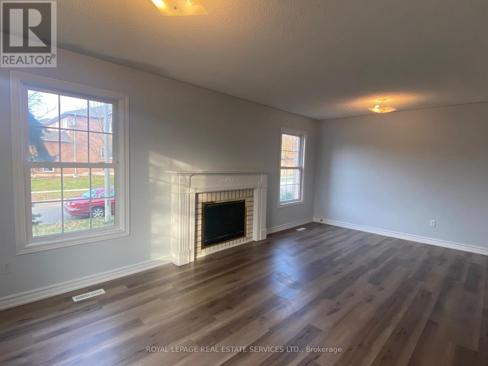 












104 INVERHURON TRAIL

,
Oakville,




Ontario
L6H5Z4

