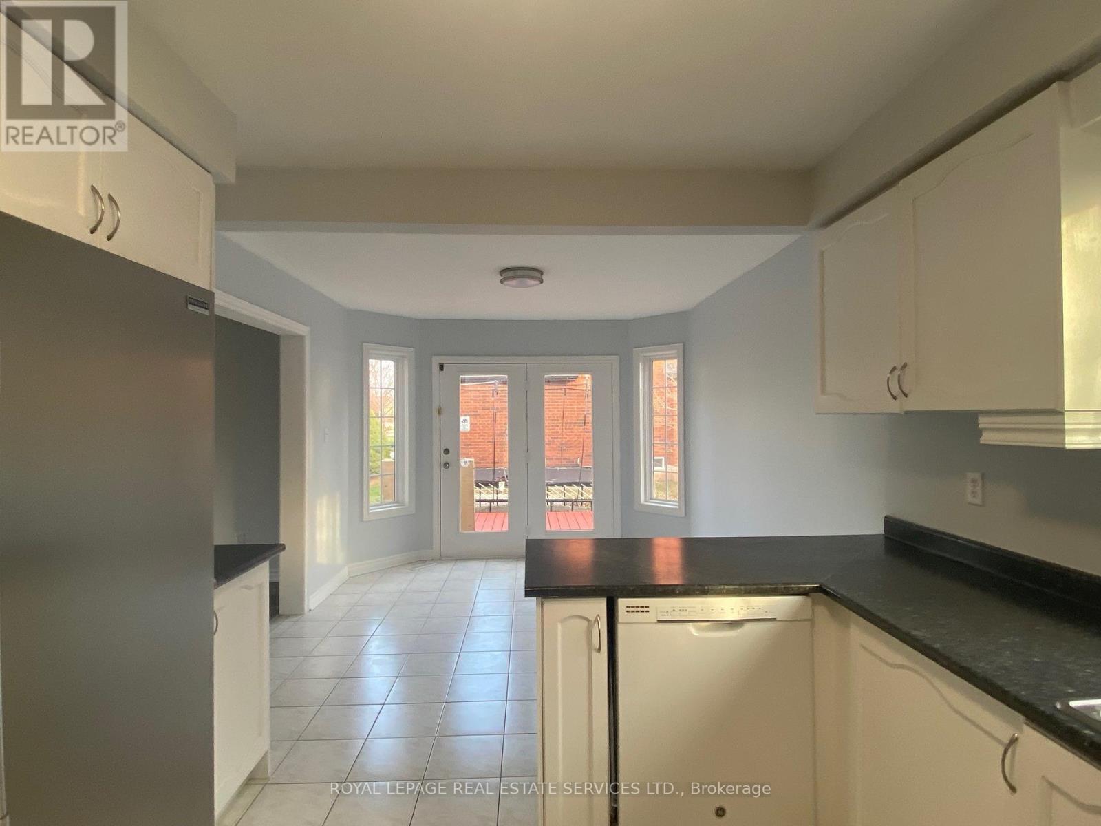 












104 INVERHURON TRAIL

,
Oakville,




Ontario
L6H5Z4

