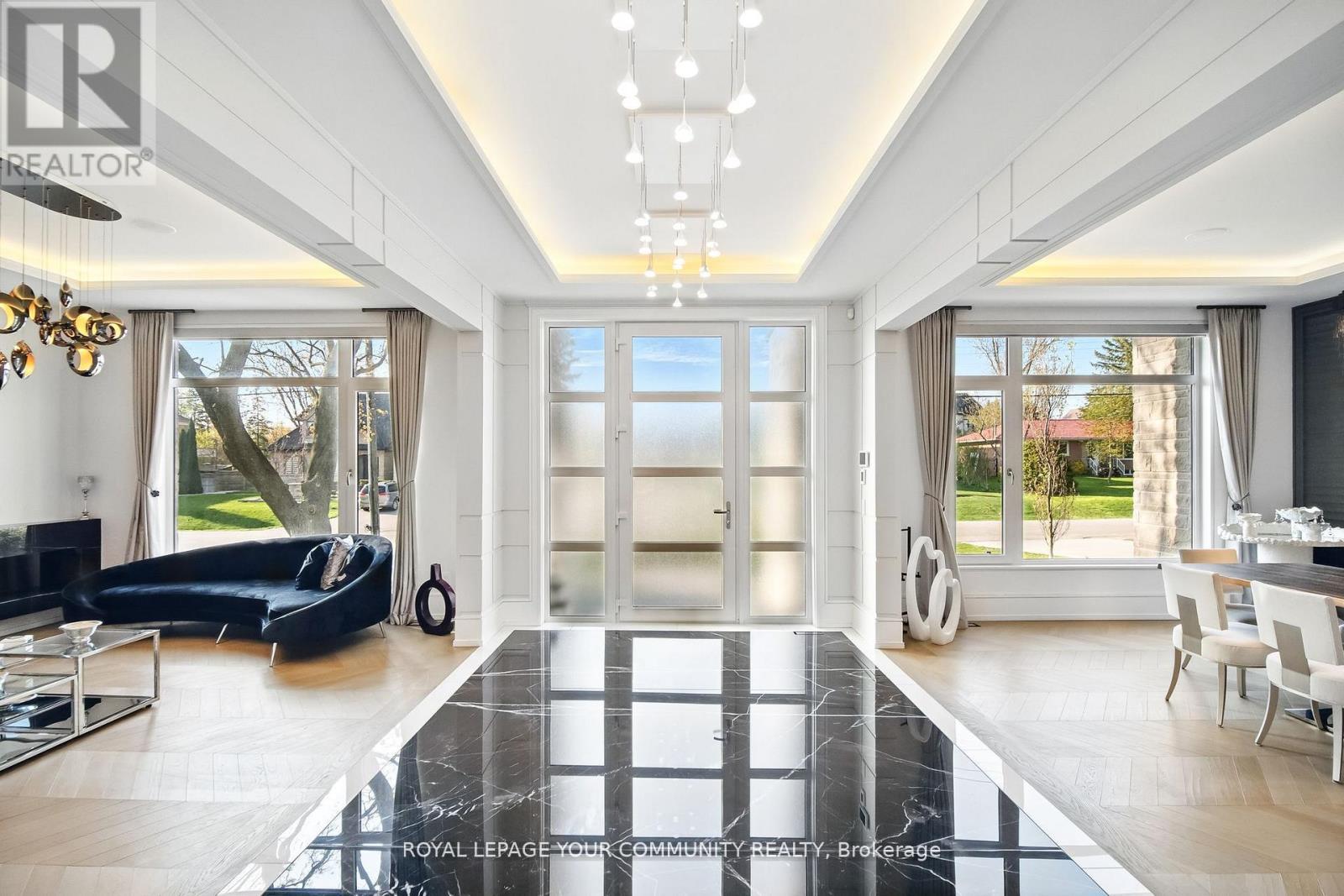 












115 PATRICIA DRIVE

,
King,




Ontario
L7B1H3

