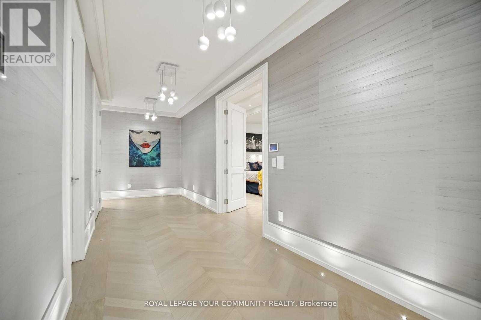 












115 PATRICIA DRIVE

,
King,




Ontario
L7B1H3

