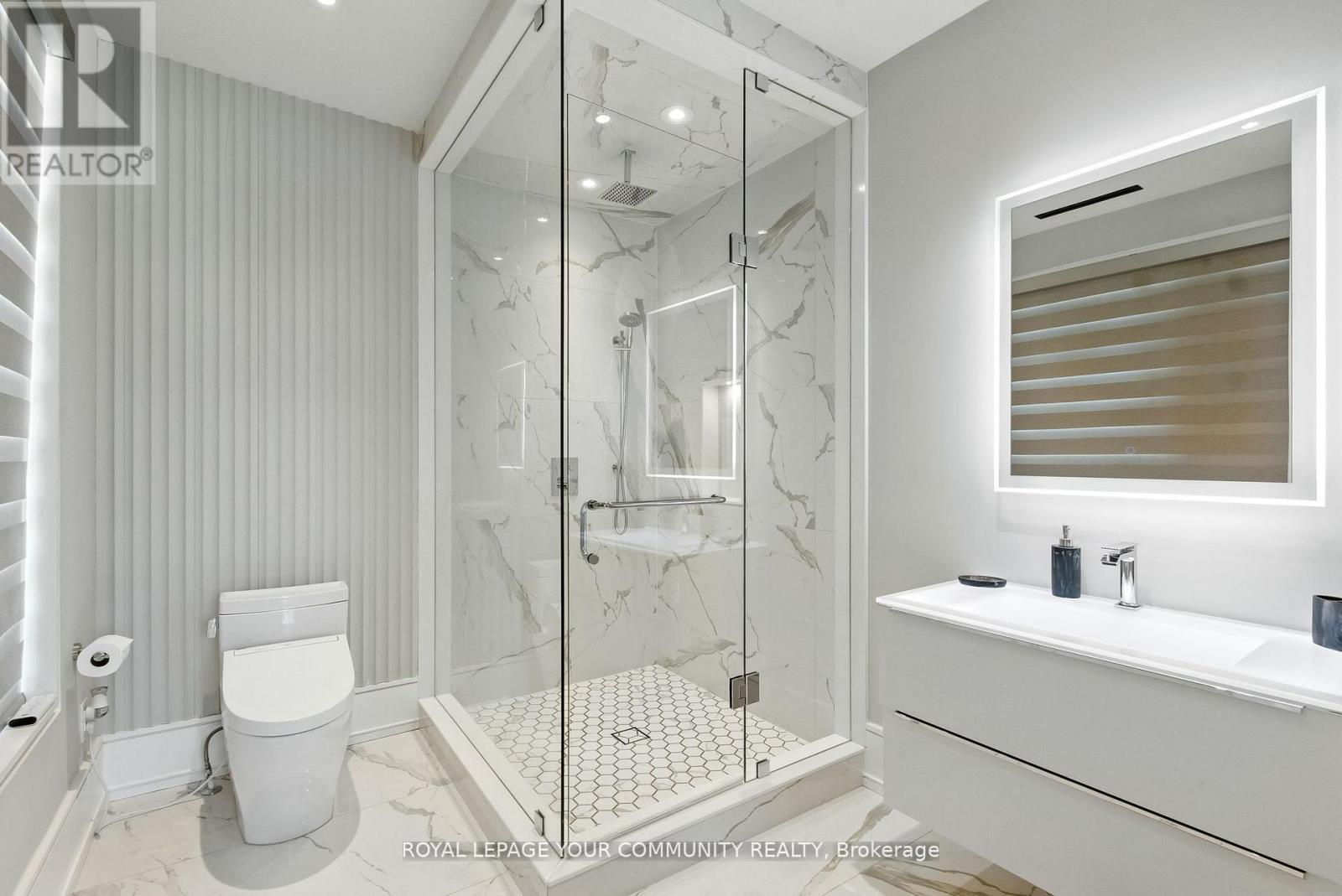 












115 PATRICIA DRIVE

,
King,




Ontario
L7B1H3

