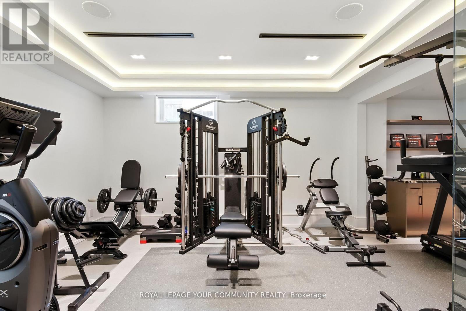 












115 PATRICIA DRIVE

,
King,




Ontario
L7B1H3

