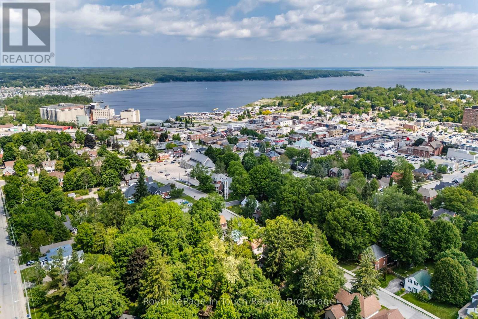 












330 THIRD STREET

,
Midland,




Ontario
L4R3S7

