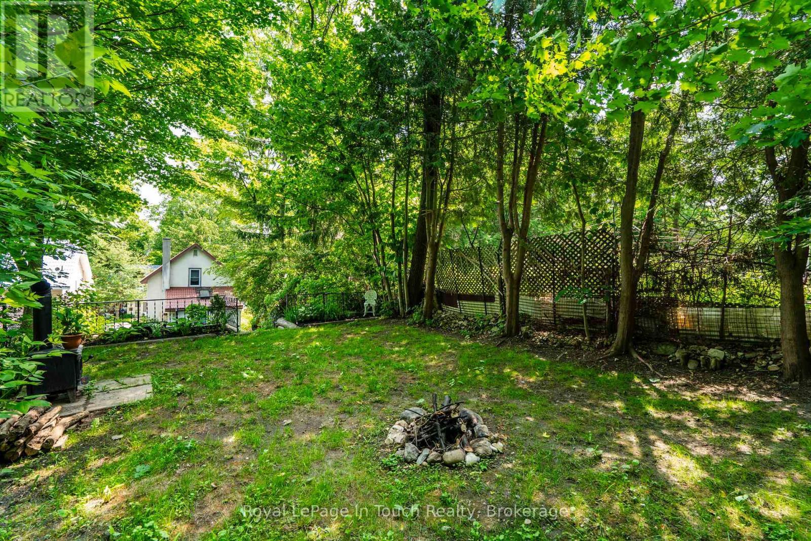 












330 THIRD STREET

,
Midland,




Ontario
L4R3S7

