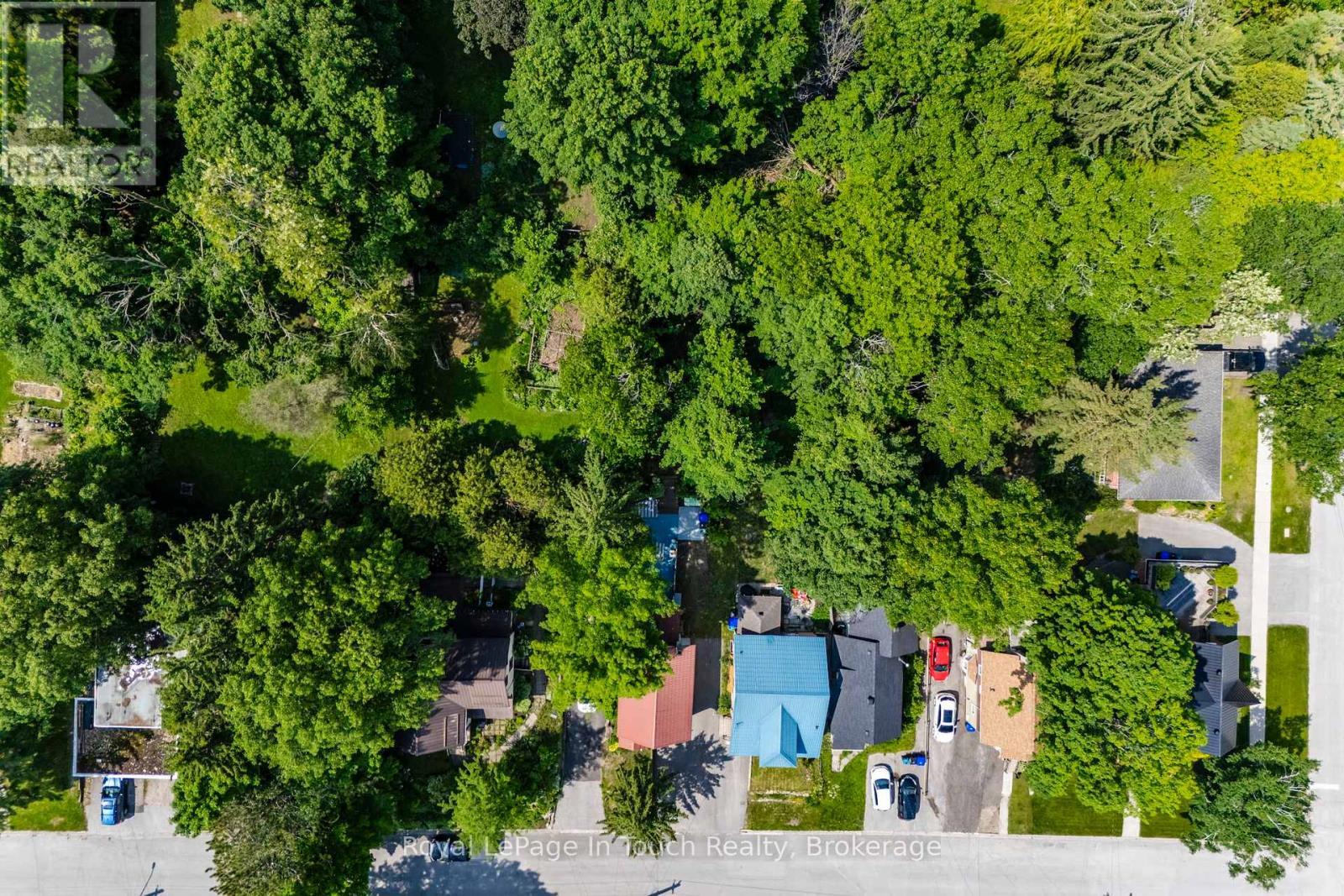 












330 THIRD STREET

,
Midland,




Ontario
L4R3S7

