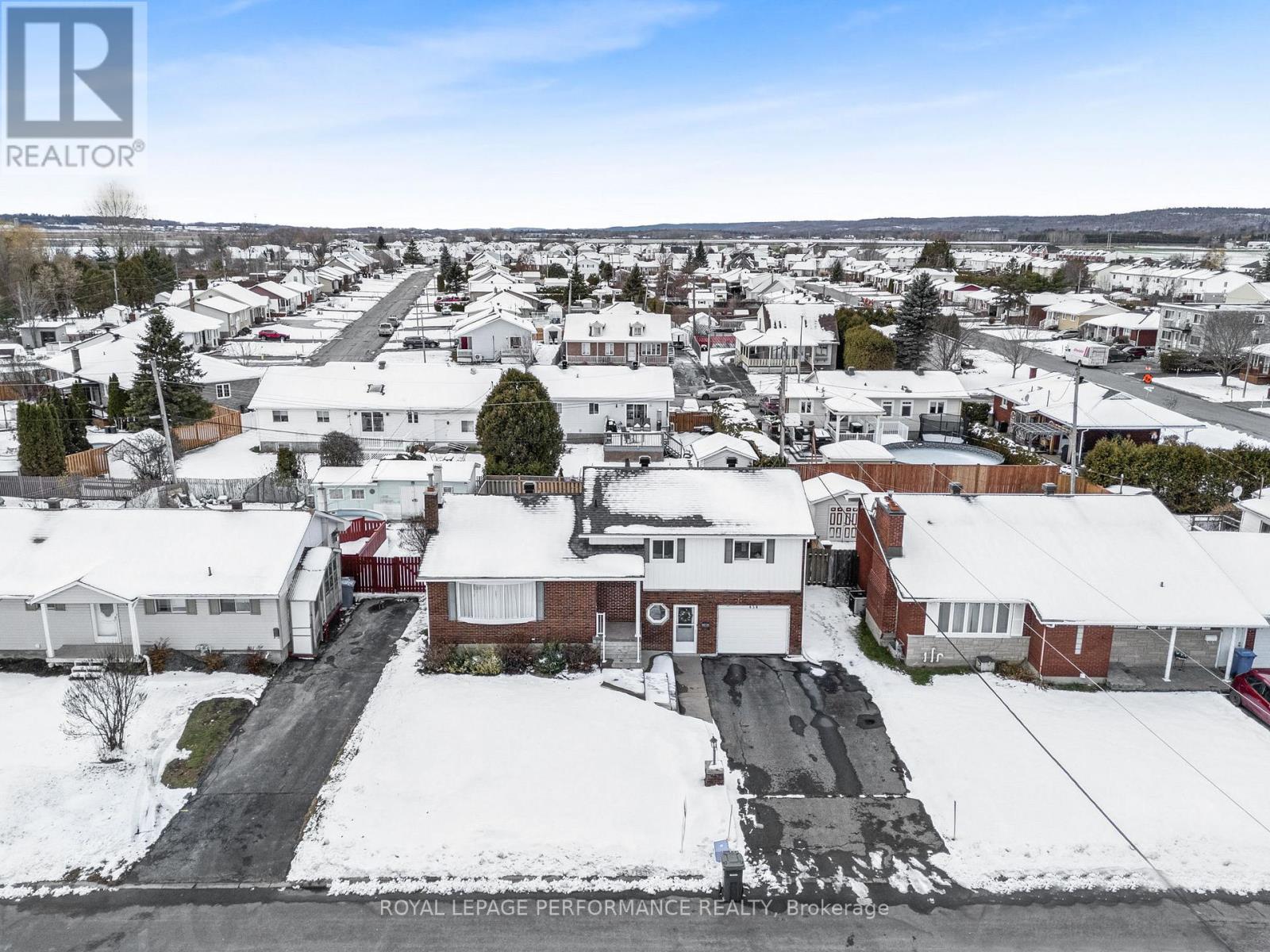 












454 WEST STREET

,
Hawkesbury,




Ontario
K6A2R1

