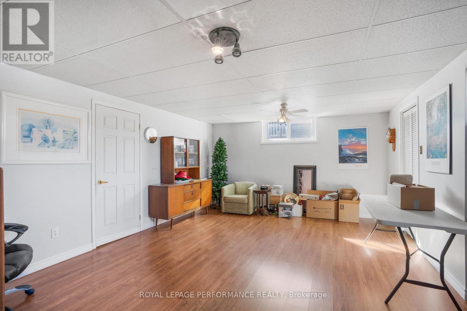 












454 WEST STREET

,
Hawkesbury,




Ontario
K6A2R1

