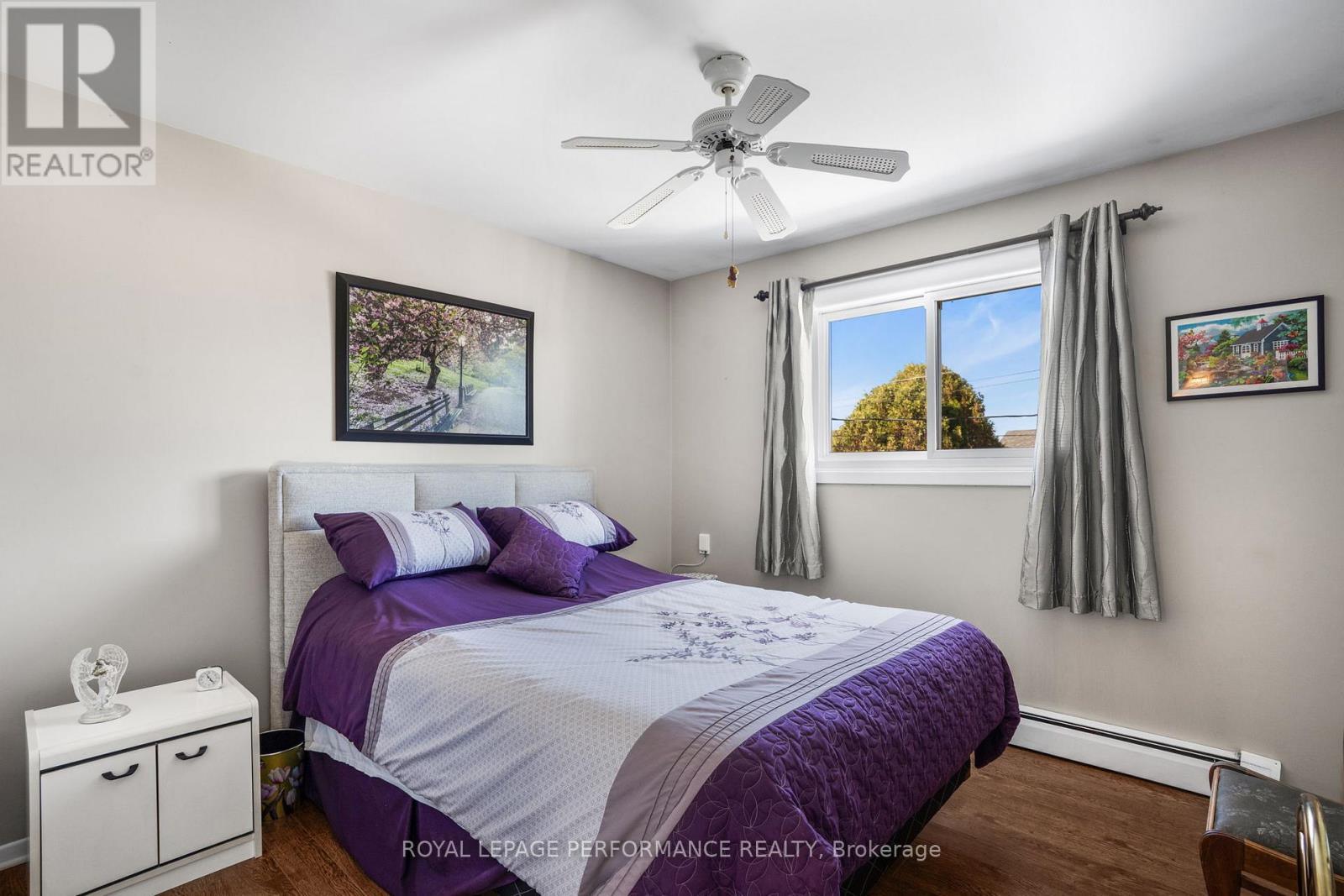 












454 WEST STREET

,
Hawkesbury,




Ontario
K6A2R1

