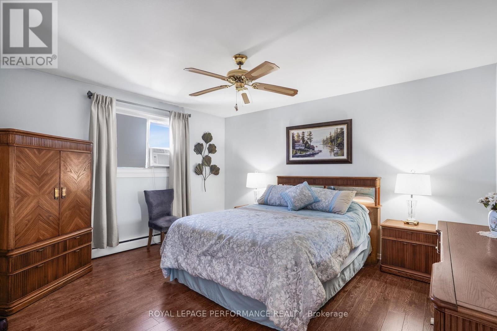 












454 WEST STREET

,
Hawkesbury,




Ontario
K6A2R1

