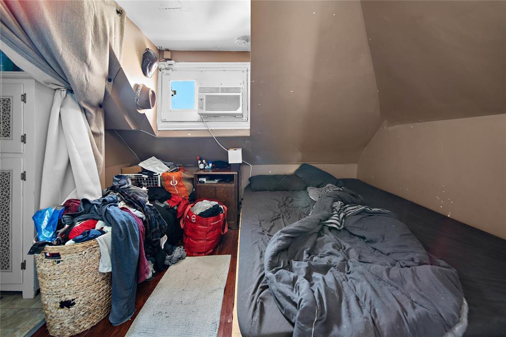 












45 Furby Street

,
Winnipeg,




Manitoba
R3G2A2

