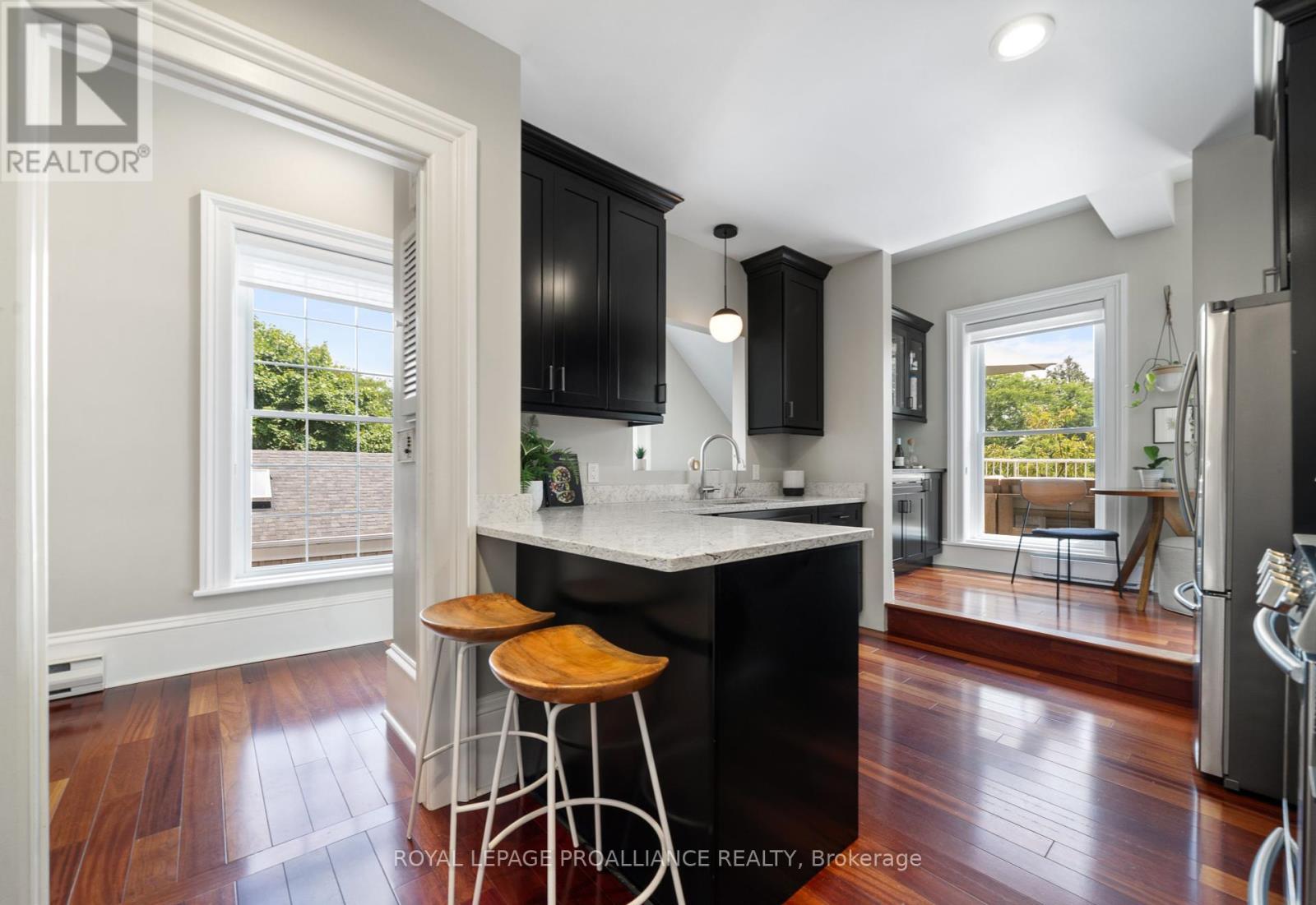 












3 - 99 BRIDGE STREET E

,
Belleville (Belleville Ward),




Ontario
K8N1M2

