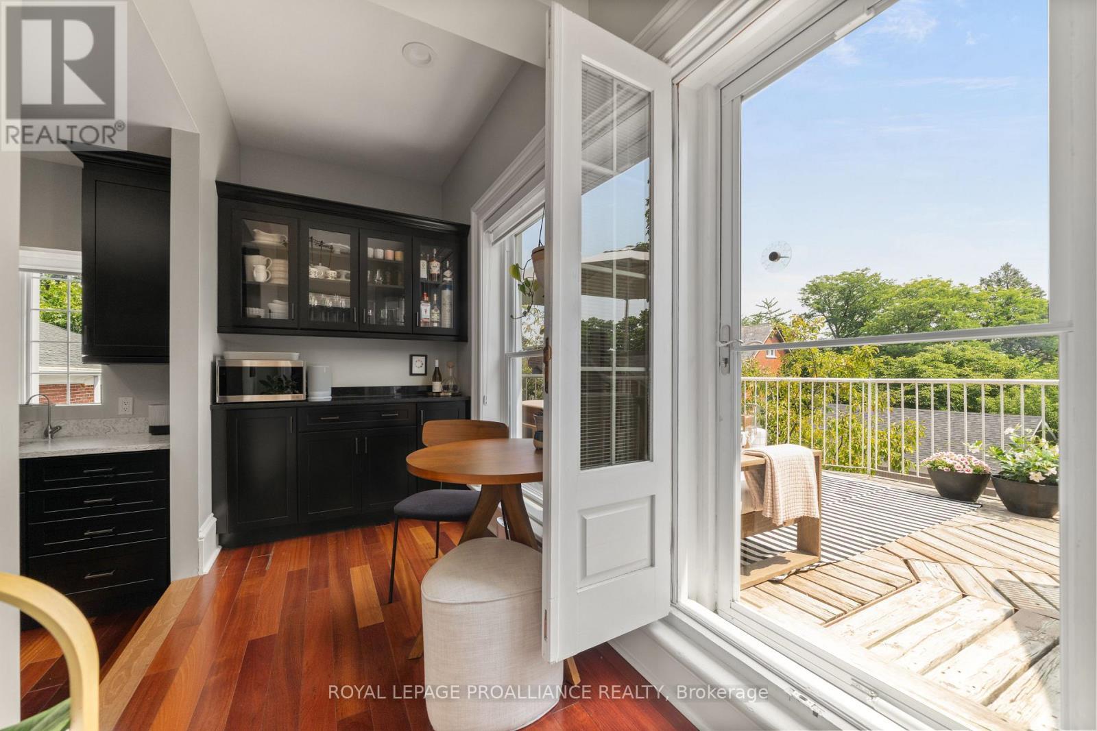 












3 - 99 BRIDGE STREET E

,
Belleville (Belleville Ward),




Ontario
K8N1M2

