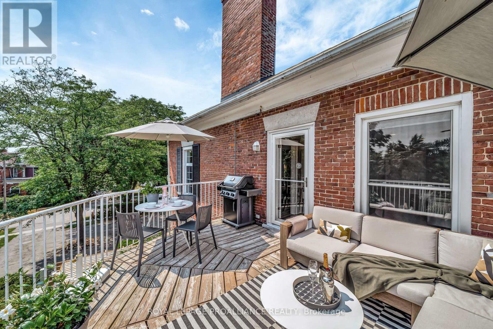 












3 - 99 BRIDGE STREET E

,
Belleville (Belleville Ward),




Ontario
K8N1M2

