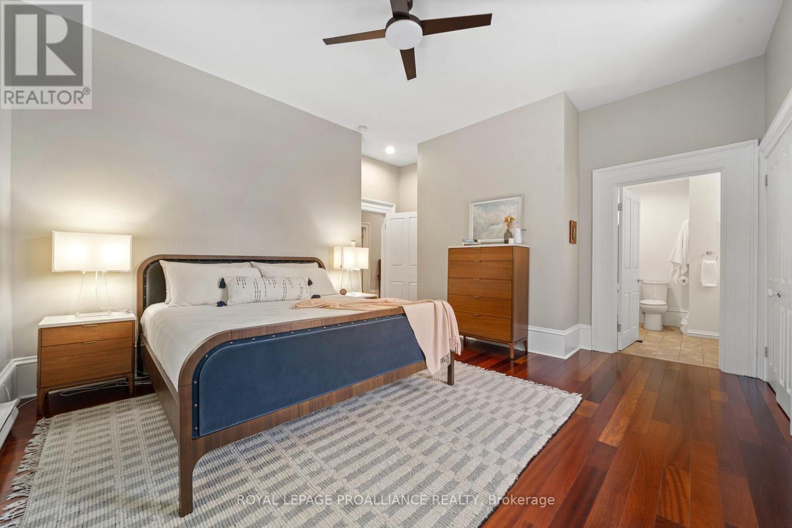 












3 - 99 BRIDGE STREET E

,
Belleville (Belleville Ward),




Ontario
K8N1M2

