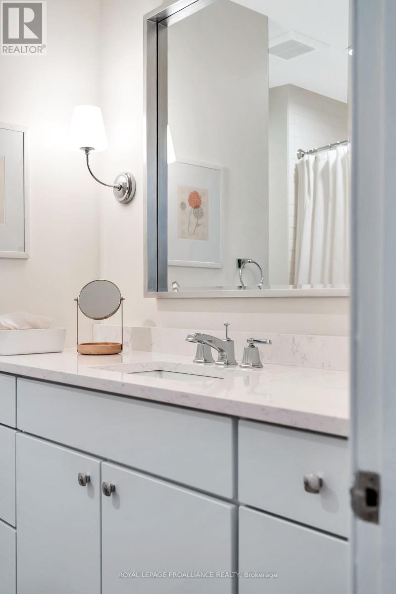 












3 - 99 BRIDGE STREET E

,
Belleville (Belleville Ward),




Ontario
K8N1M2

