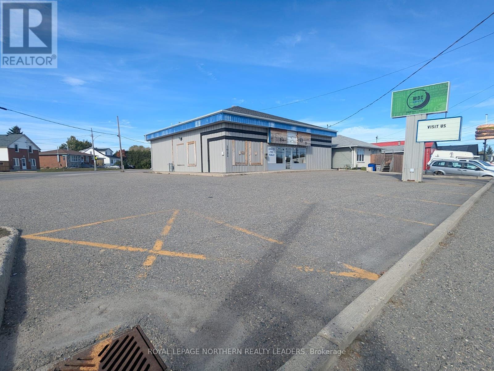 












1052 RIVERSIDE DRIVE

,
Timmins (MTJ - Main Area),




Ontario
P4N3W3

