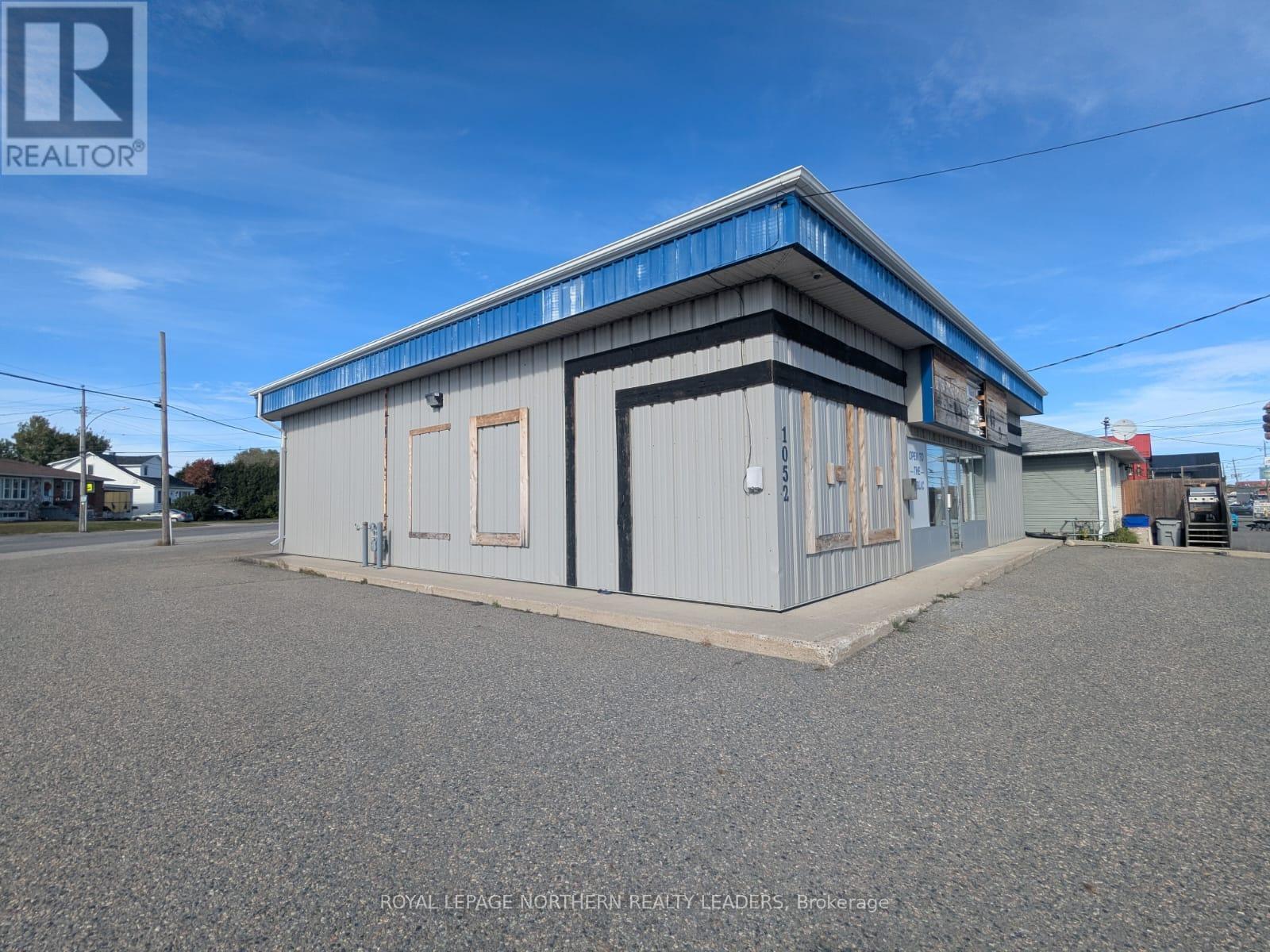 












1052 RIVERSIDE DRIVE

,
Timmins (MTJ - Main Area),




Ontario
P4N3W3

