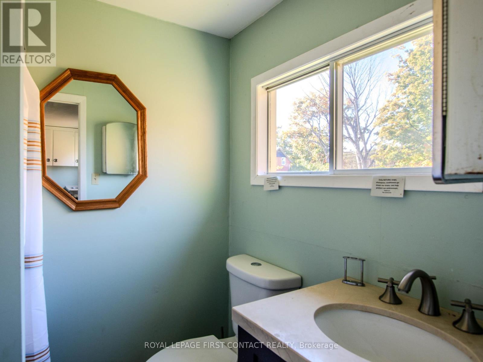 












2041 FLOS 4 ROAD W

,
Springwater,




Ontario
L0L2K0

