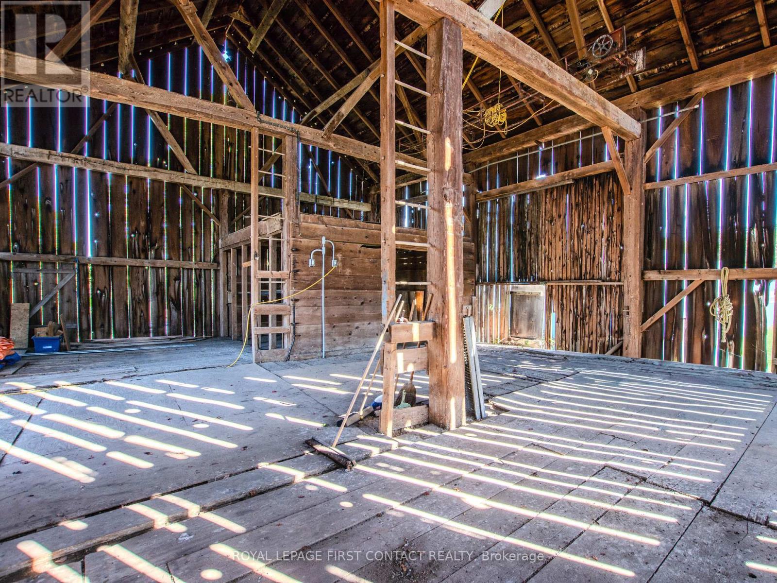 












2041 FLOS 4 ROAD W

,
Springwater,




Ontario
L0L2K0

