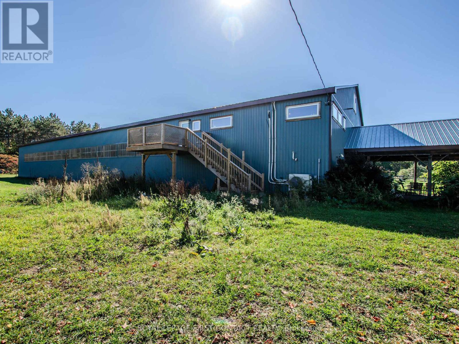 












2041 FLOS 4 ROAD W

,
Springwater,




Ontario
L0L2K0

