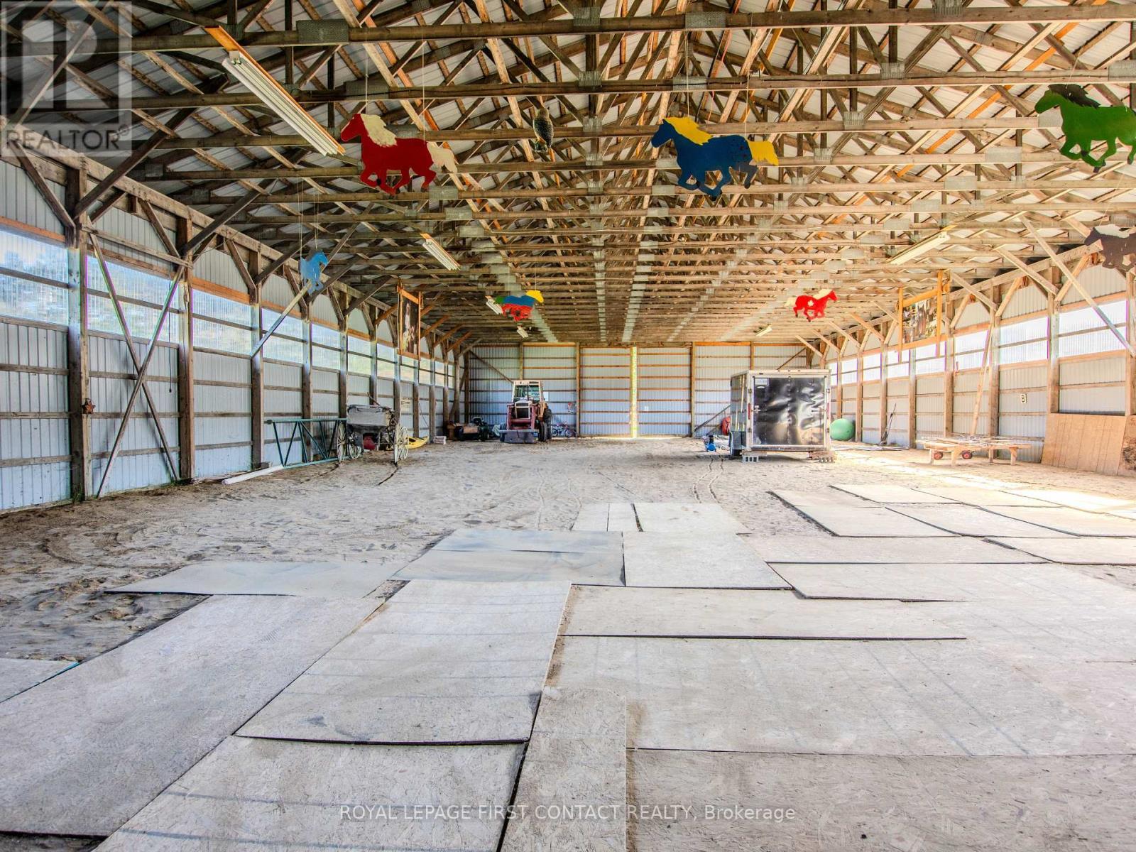 












2041 FLOS 4 ROAD W

,
Springwater,




Ontario
L0L2K0

