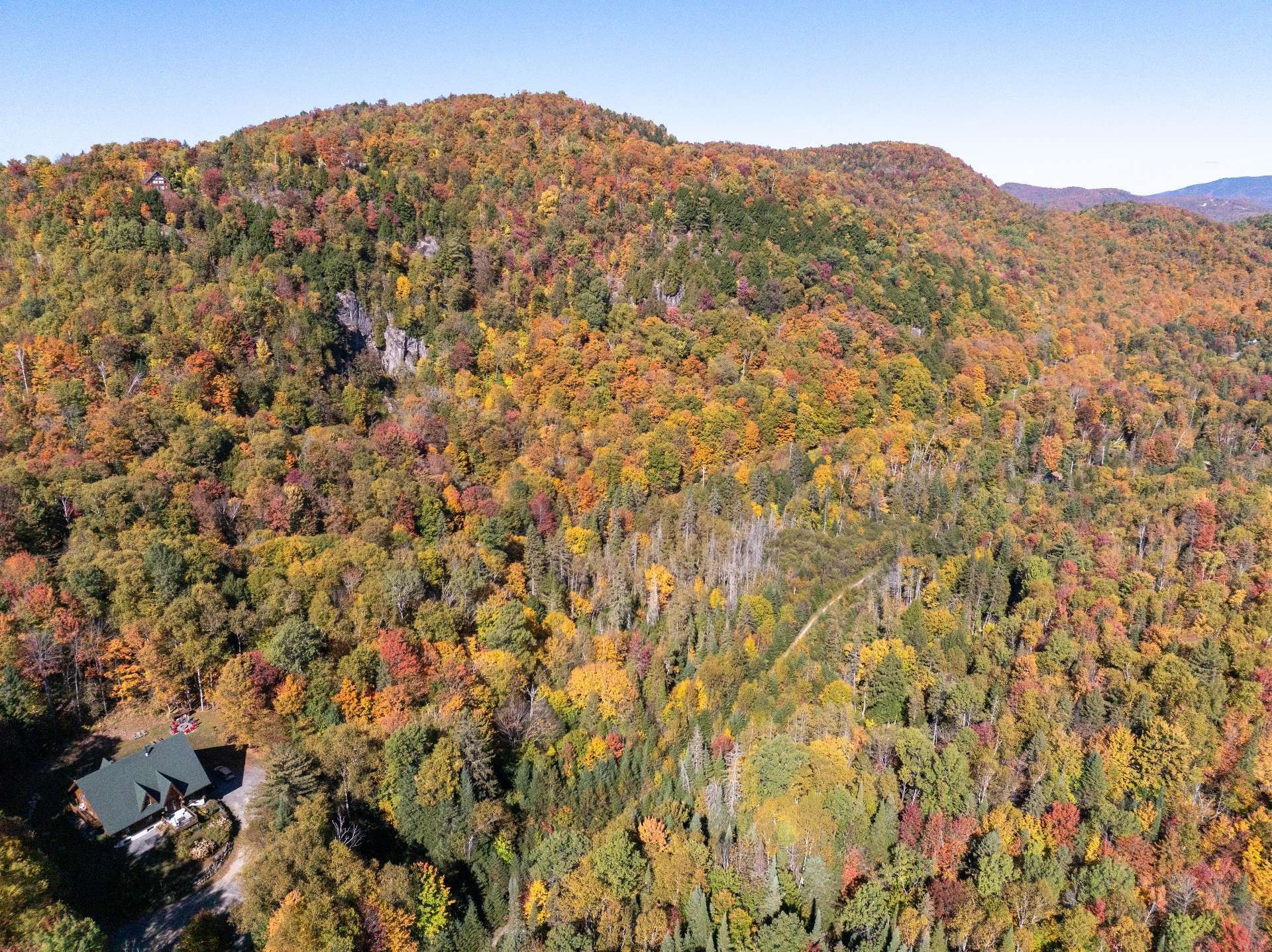 












Ch. de la Paroi

,
Mont-Tremblant,







QC
J8E2G1

