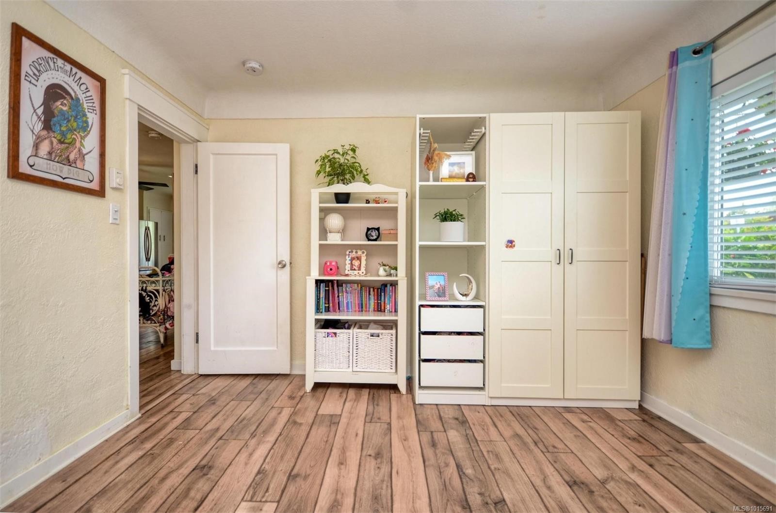 









271


Battleford

Ave,
Saanich,




BC
V8Z 1K7

