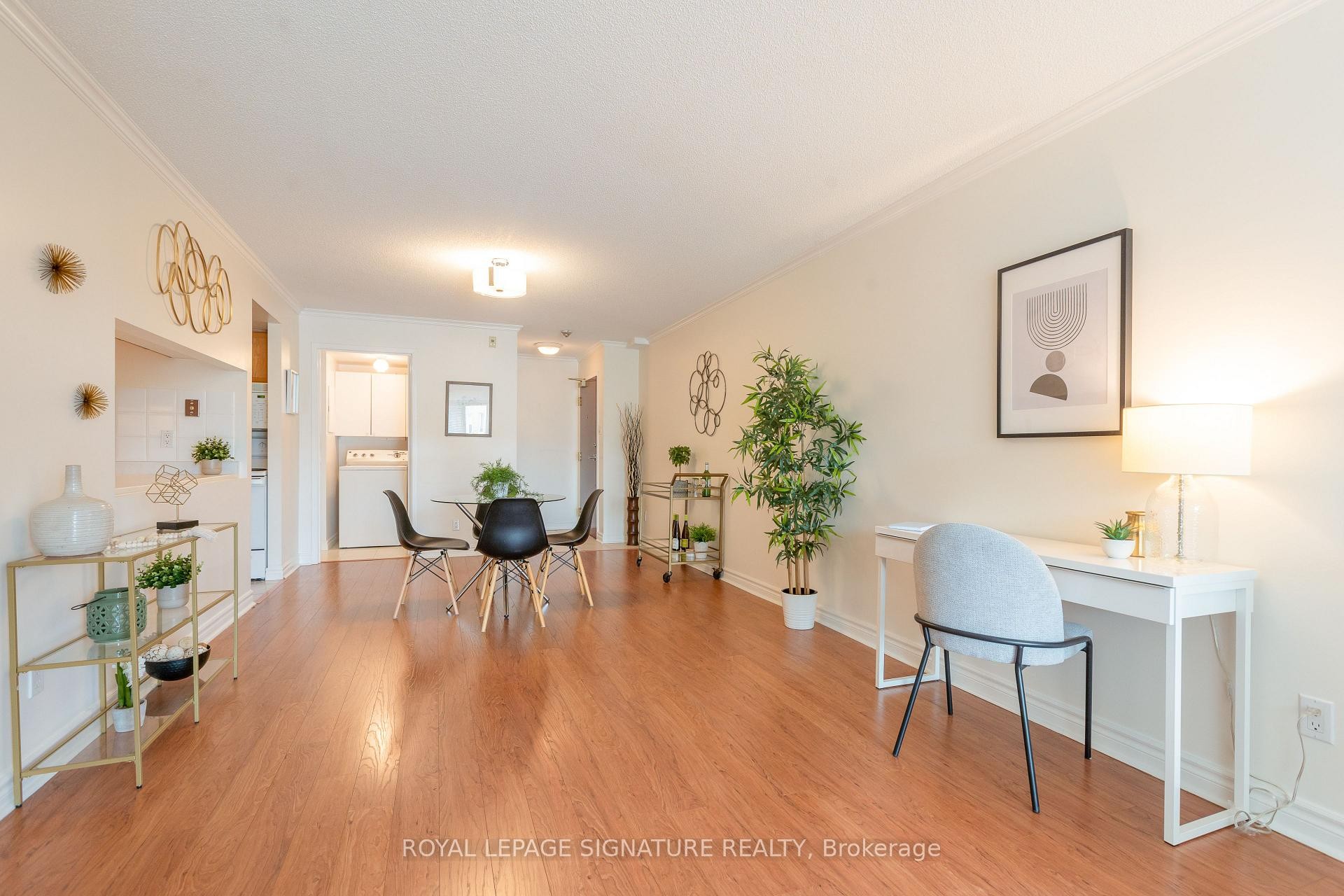 









356


McRae

Drive, 206,
Toronto,




ON
M4G 4G4

