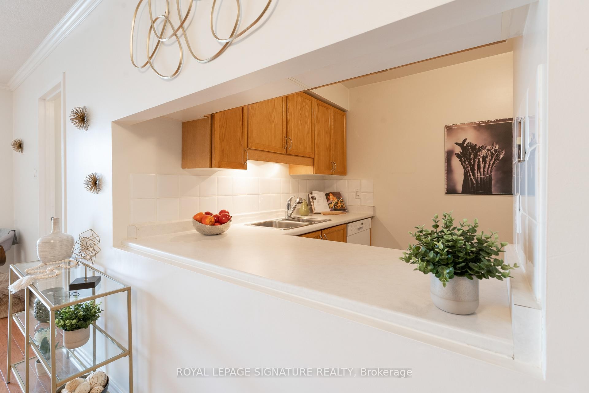 









356


McRae

Drive, 206,
Toronto,




ON
M4G 4G4

