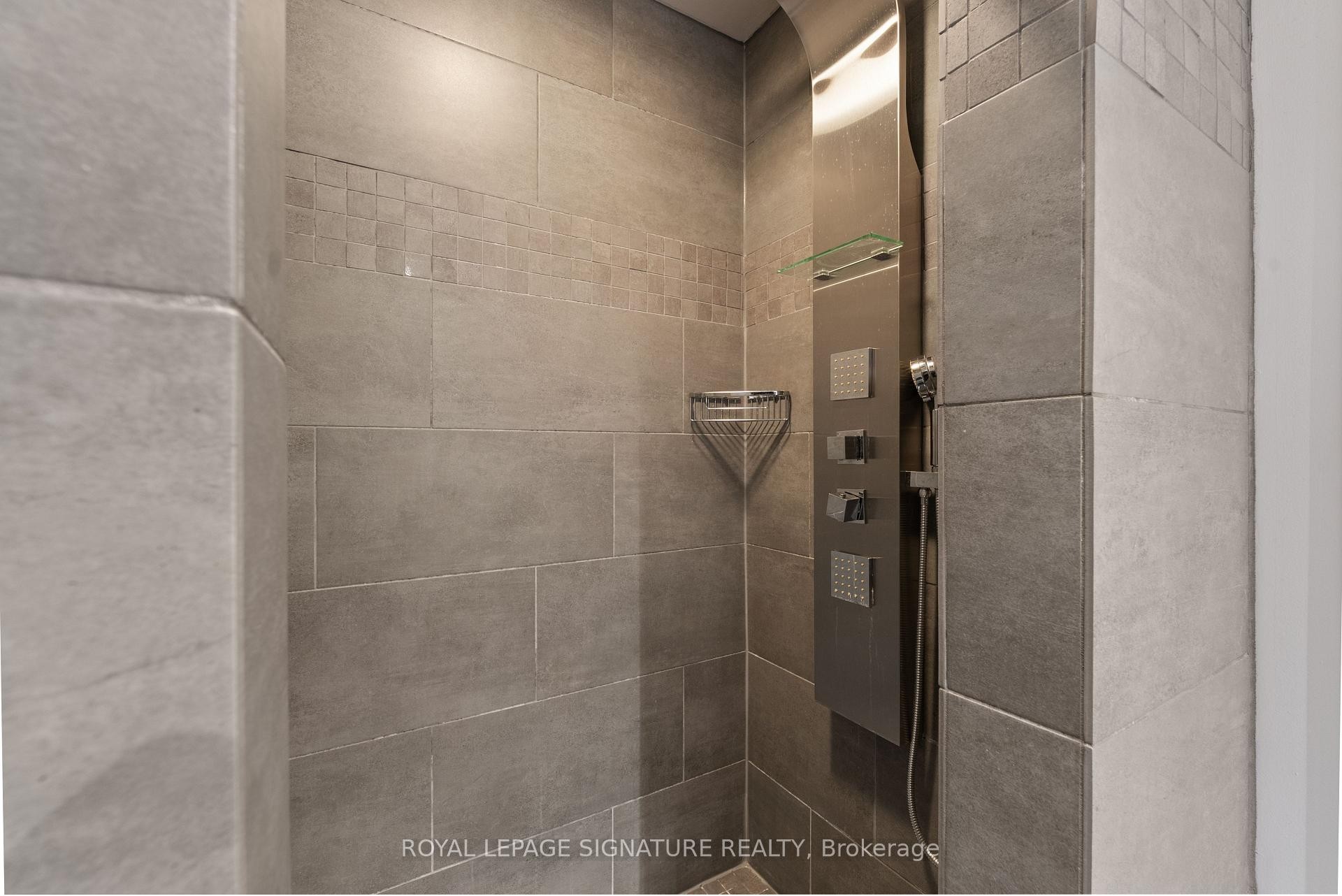 









3804


Main

Street,
Lincoln,




ON
L0R 1S0

