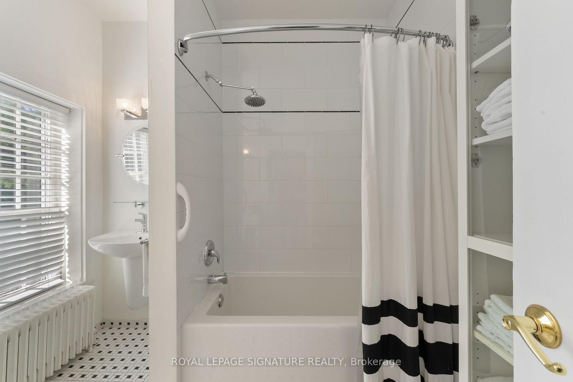 









3804


Main

Street,
Lincoln,




ON
L0R 1S0

