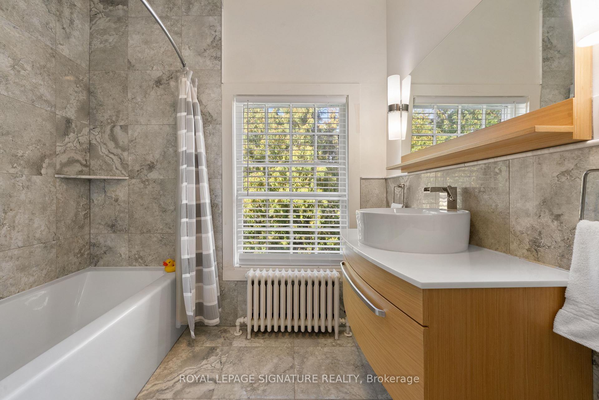 









3804


Main

Street,
Lincoln,




ON
L0R 1S0

