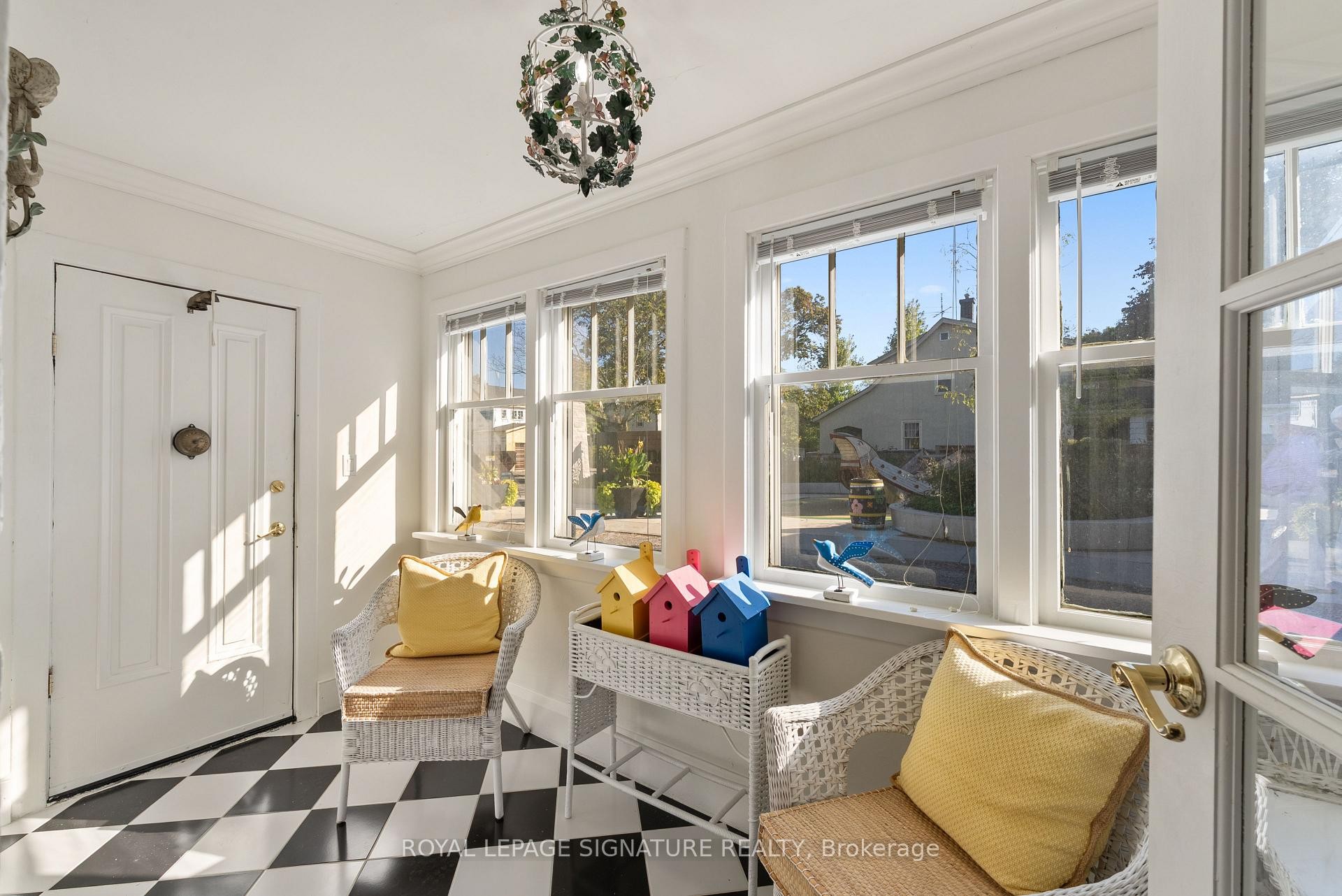 









3804


Main

Street,
Lincoln,




ON
L0R 1S0

