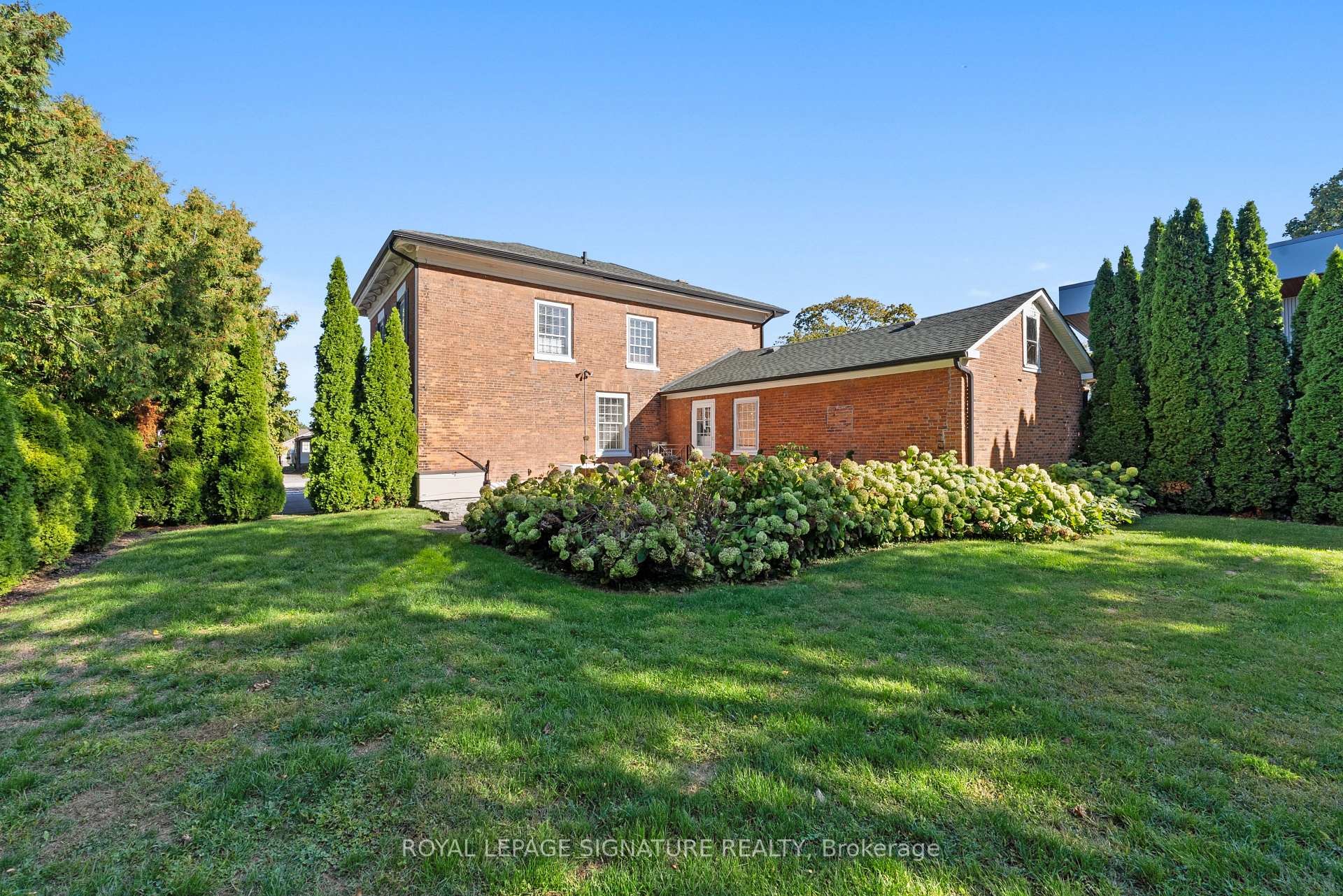 









3804


Main

Street,
Lincoln,




ON
L0R 1S0

