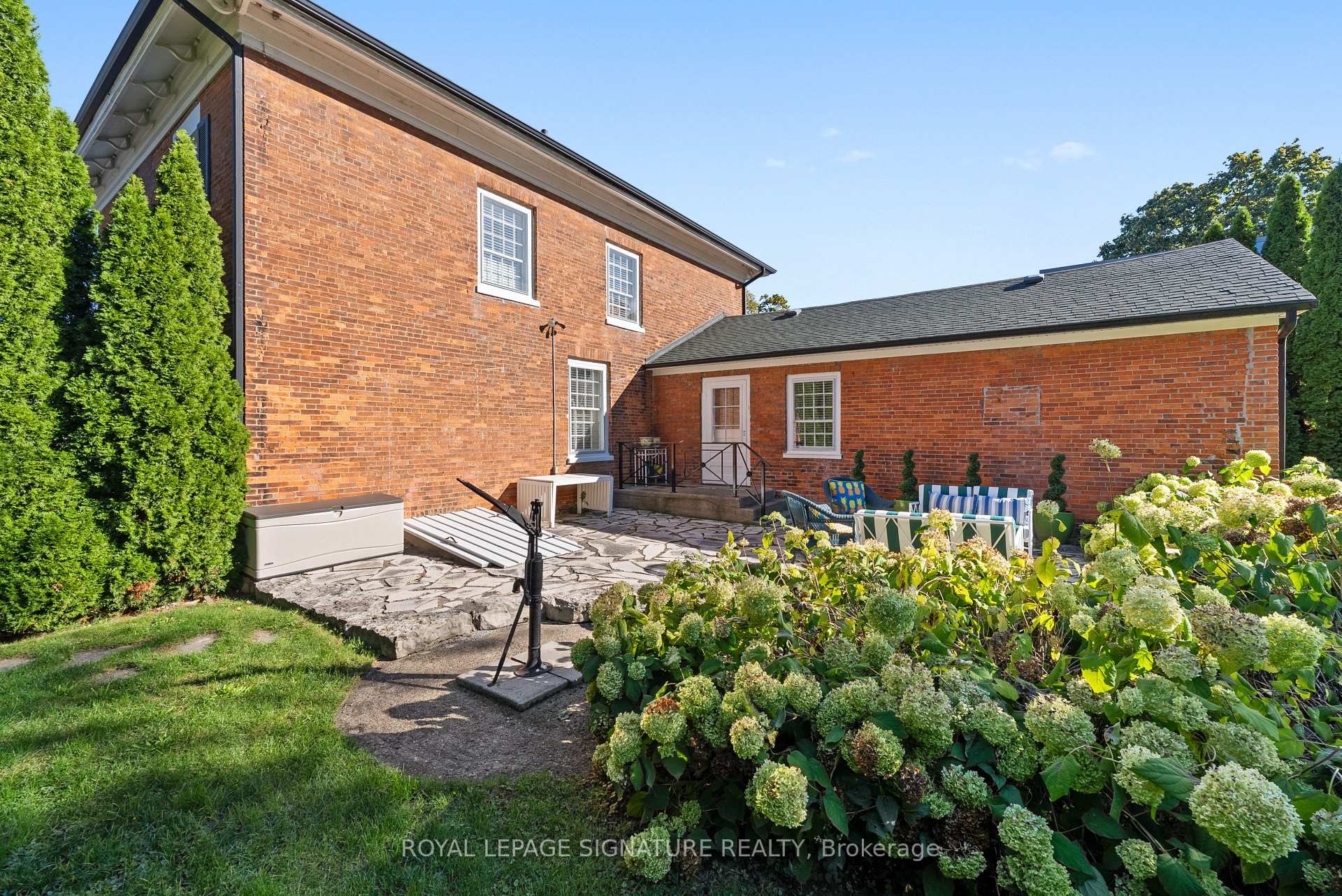 









3804


Main

Street,
Lincoln,




ON
L0R 1S0

