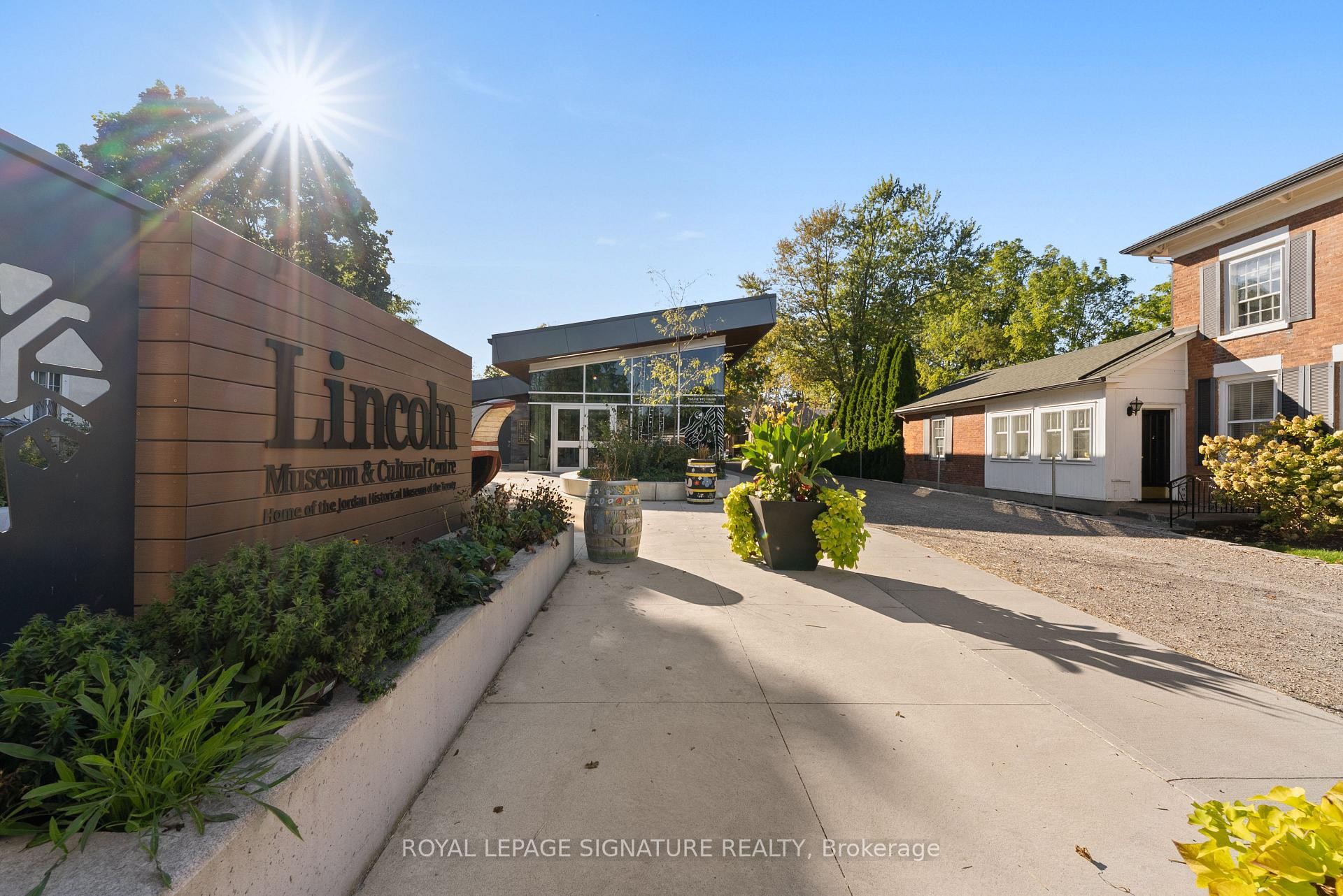 









3804


Main

Street,
Lincoln,




ON
L0R 1S0

