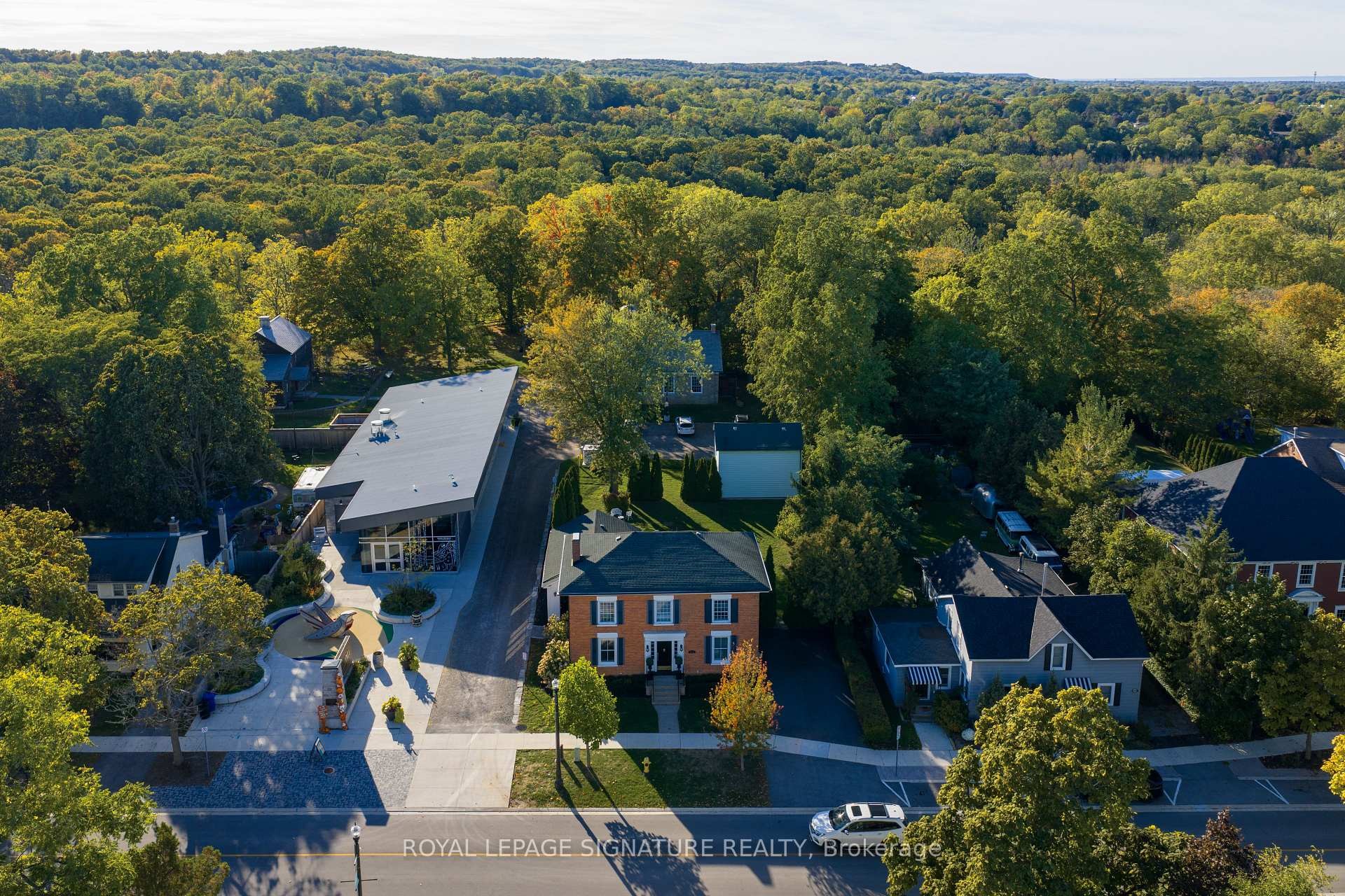 









3804


Main

Street,
Lincoln,




ON
L0R 1S0

