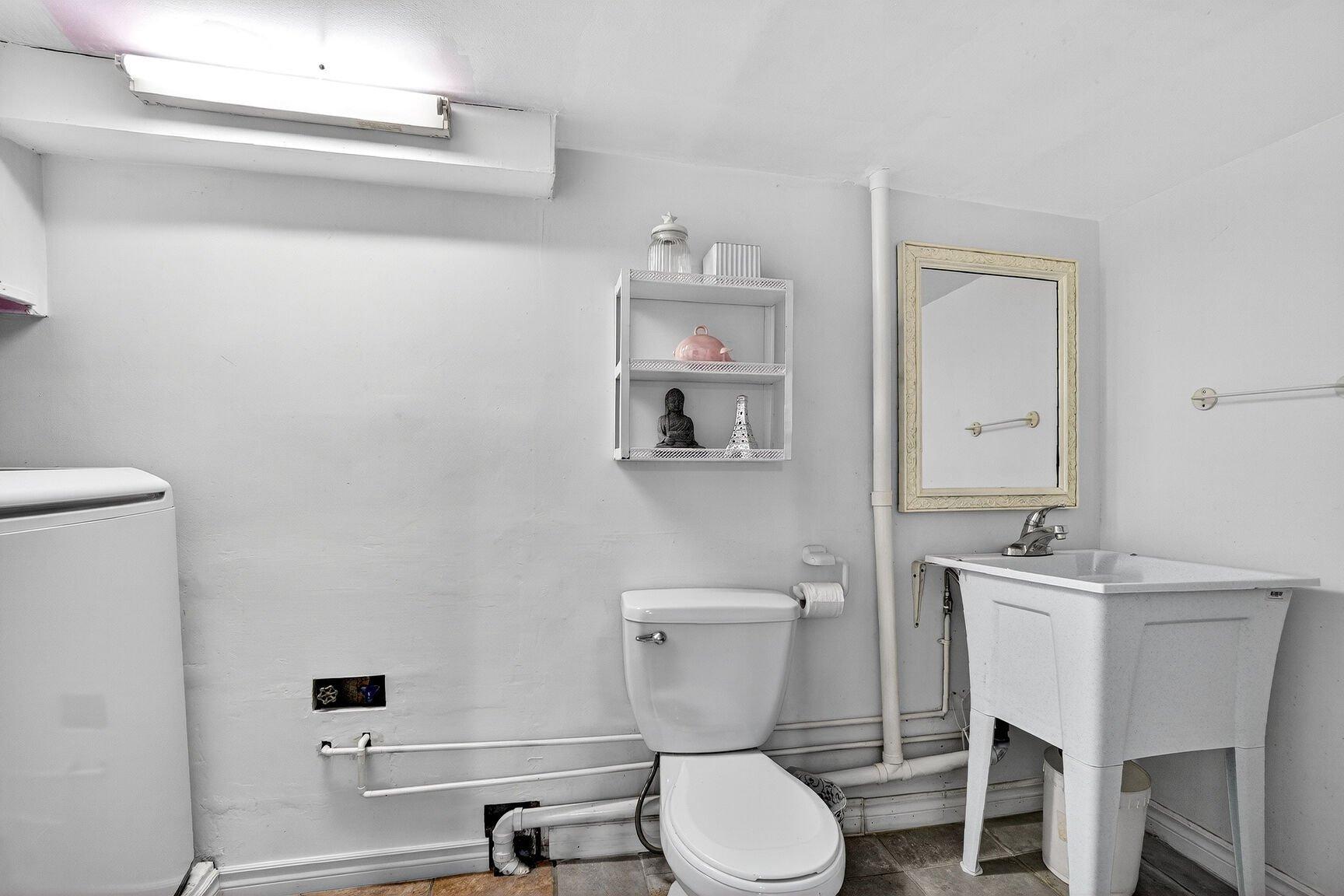 









502


Rue Lahaie

,
Laval (Pont-Viau),




QC
H7G3B9

