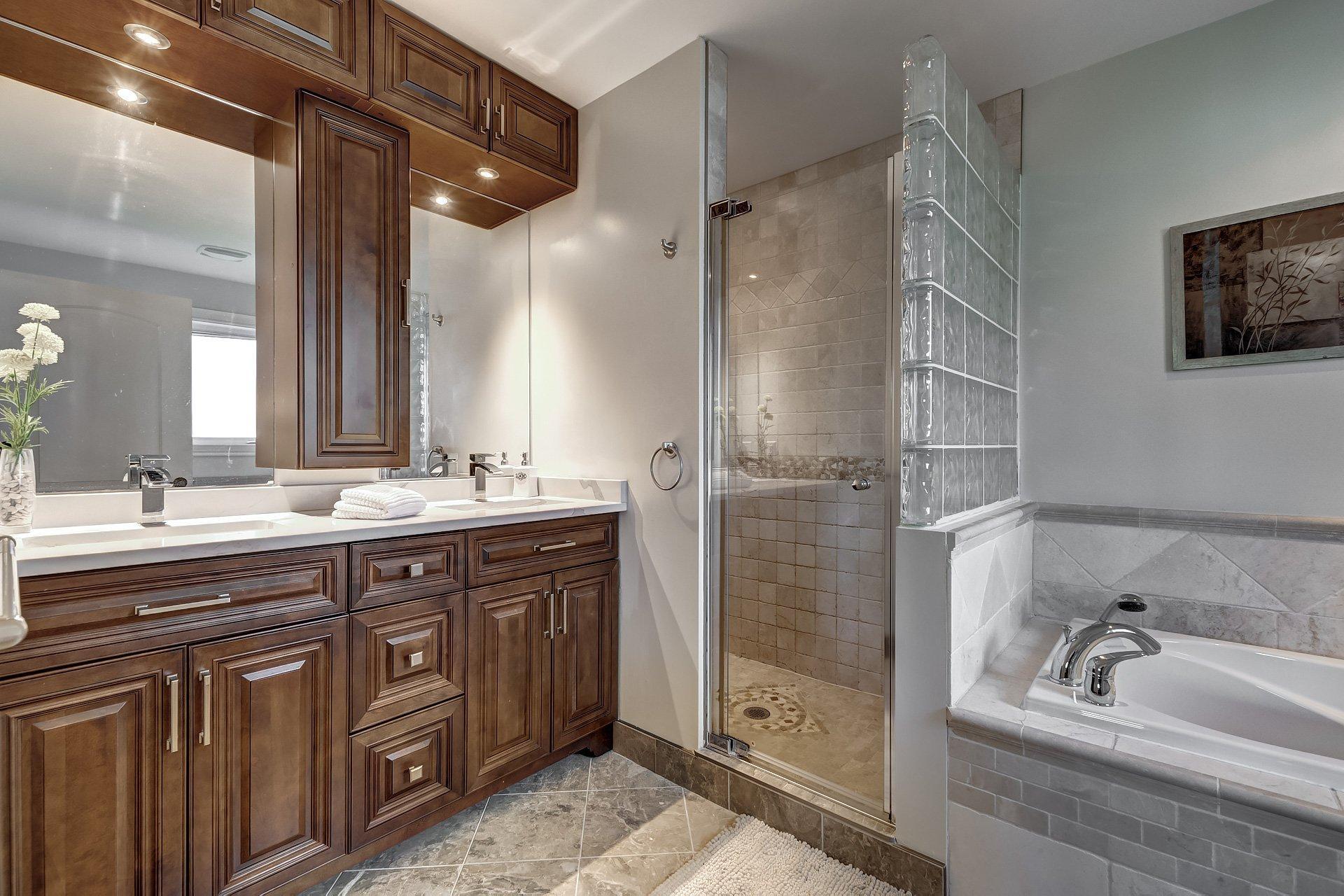 









425


Av. des Crécerelles

,
Beaconsfield,




QC
H9W6H2

