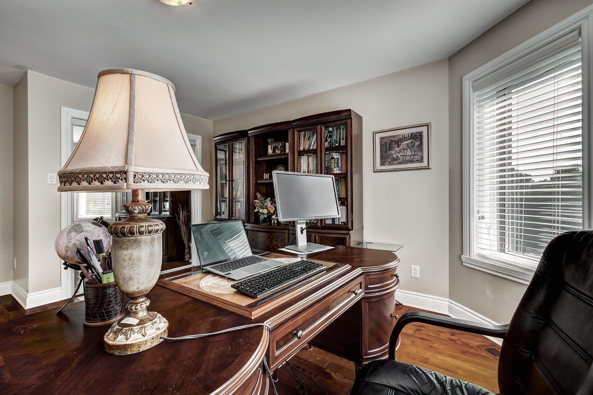 









425


Av. des Crécerelles

,
Beaconsfield,




QC
H9W6H2

