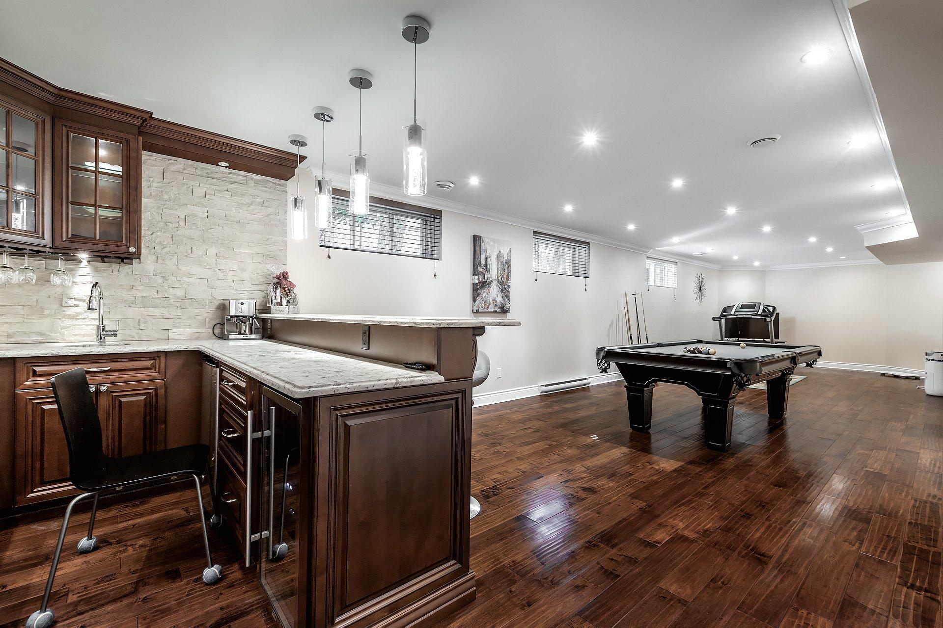 









425


Av. des Crécerelles

,
Beaconsfield,




QC
H9W6H2

